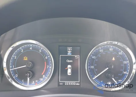 2018 Toyota Corolla Se z USA, uszkodzony, nr VIN 5YFBURHEXJP776824